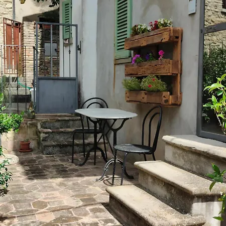 Casa Etrusca Bed and Breakfast 3*